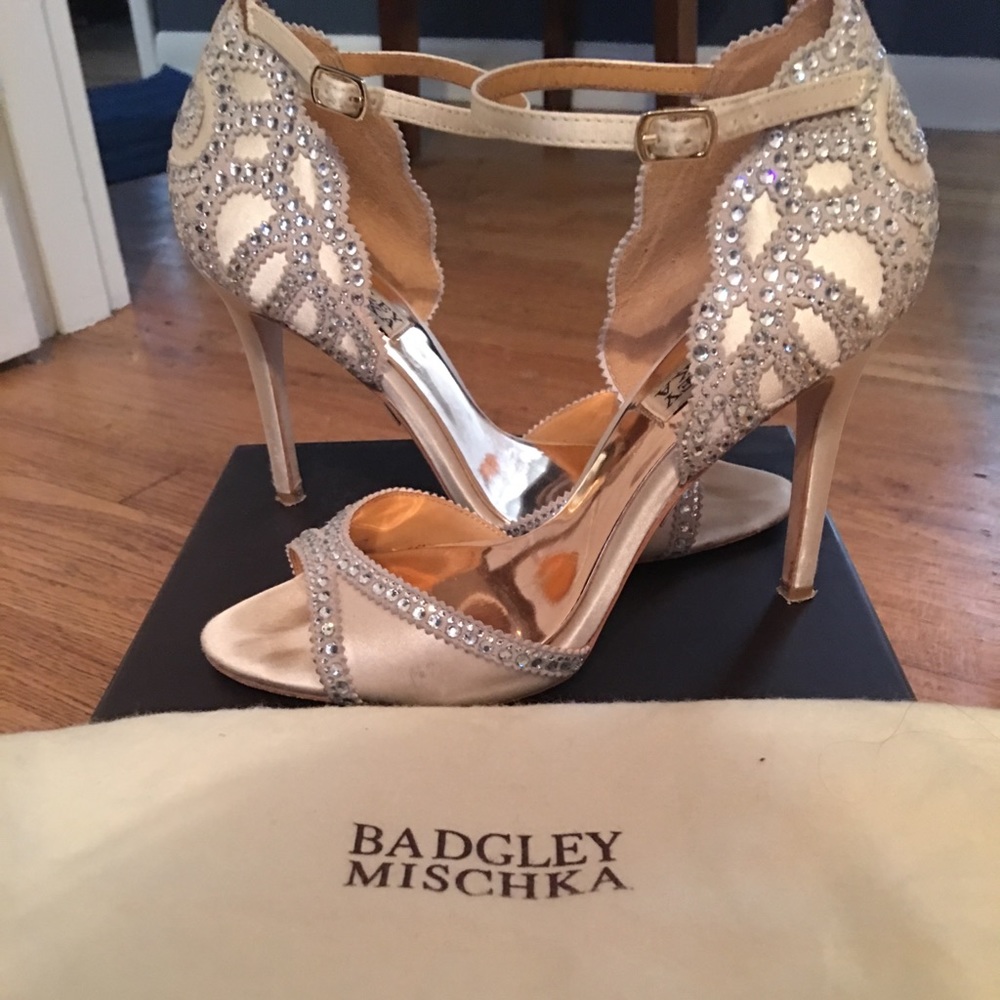 Badgley Mischka Roxy heels